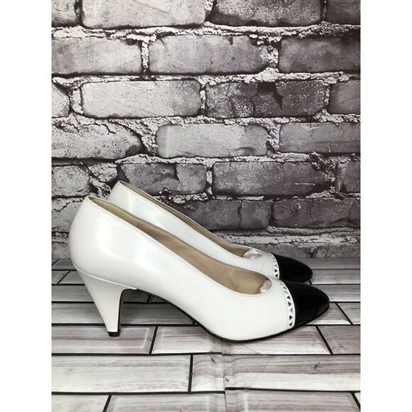 VTG David Evins White Leather Black Cap Toe Dress Heels Women’s Sz 7AA US/37.5EU - Picture 5 of 16